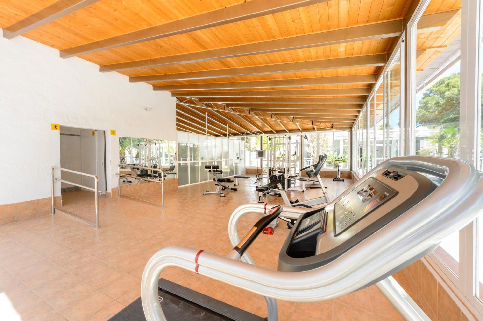 Aparthotel Vibra Club Maritim Сан-Антоніо Екстер'єр фото