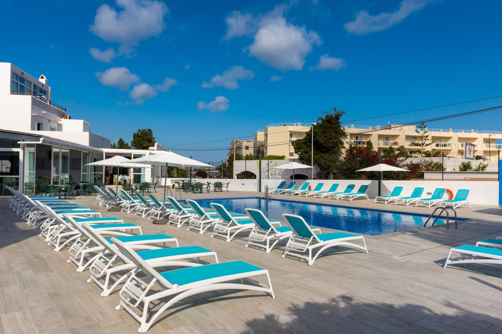Aparthotel Vibra Club Maritim Сан-Антоніо Екстер'єр фото